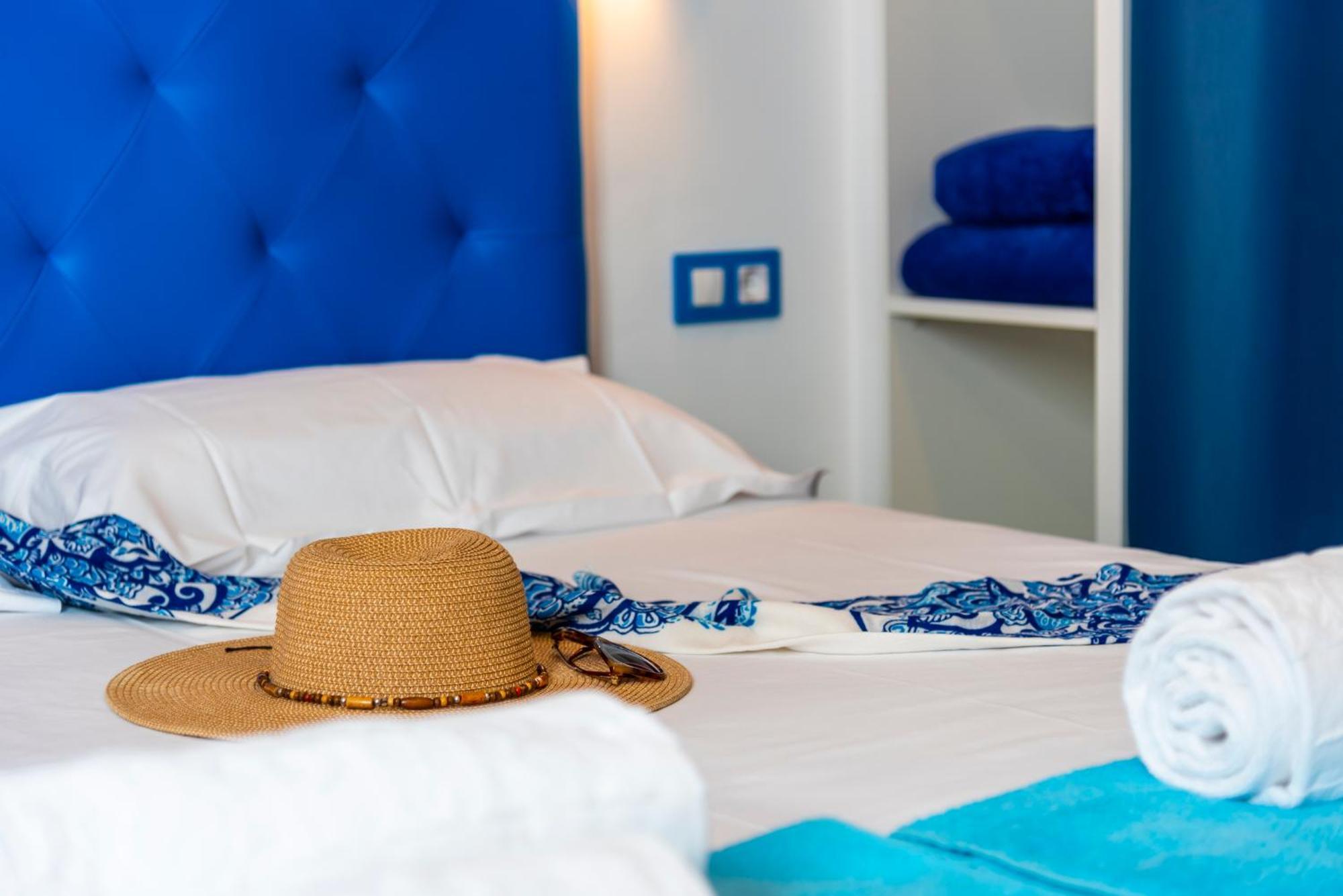 Okeanos Eco Guest House لوس أبريغوس المظهر الخارجي الصورة